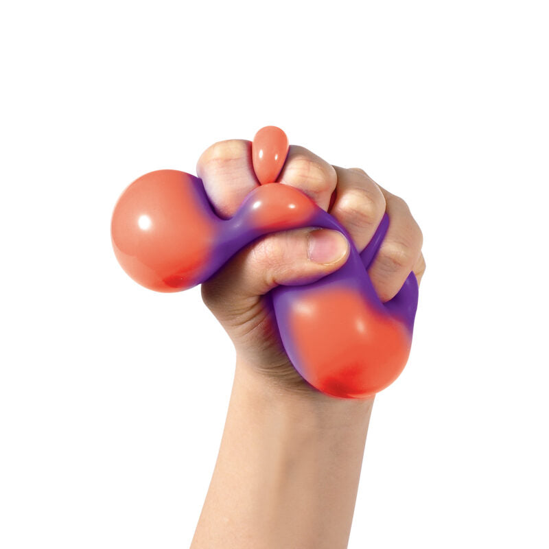 NeeDoh Color Change Squeeze Heart - US 6677